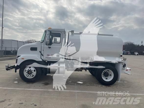 Mack MD7 Cisternové vozy