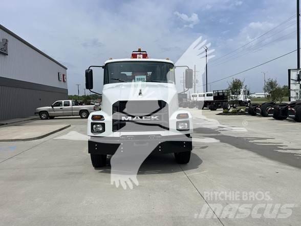 Mack MD7 Stavebnictví - ostatní