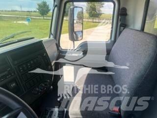 Mack MD7 Sklápěče