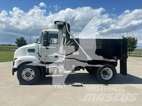 Mack MD7 Sklápěče