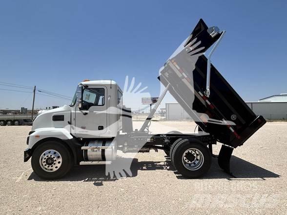 Mack MD7 Sklápěče