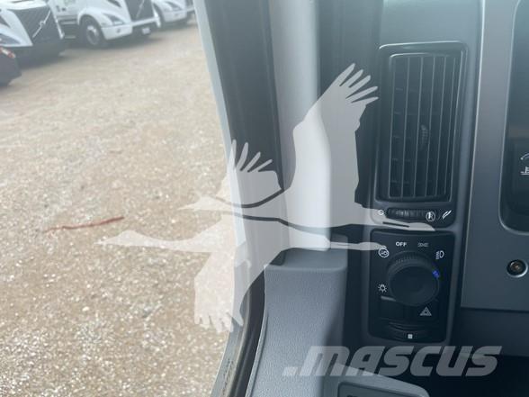 Mack MD7 Sklápěče