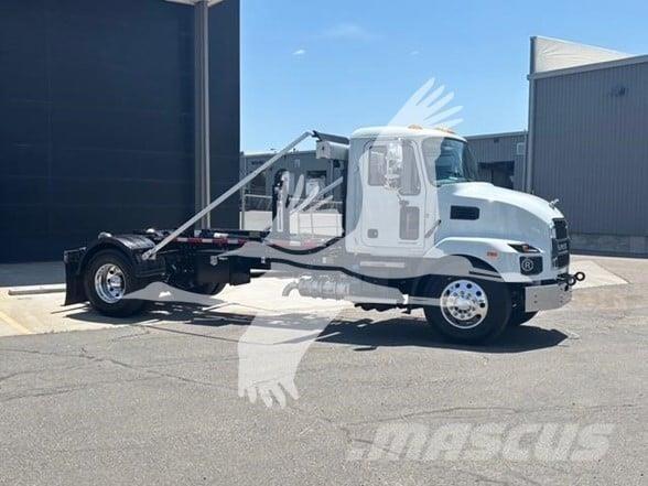 Mack MD7 Stavebnictví - ostatní