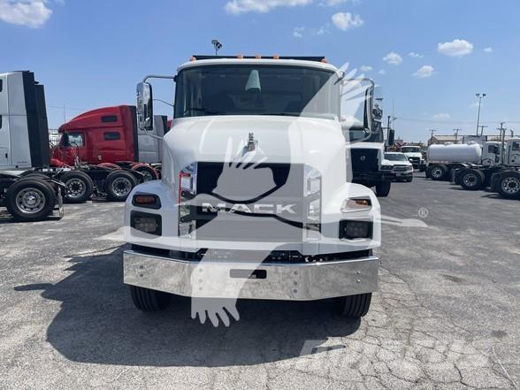 Mack MD7 Sklápěče