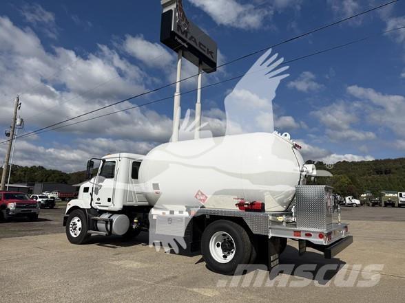 Mack MD7 Stavebnictví - ostatní