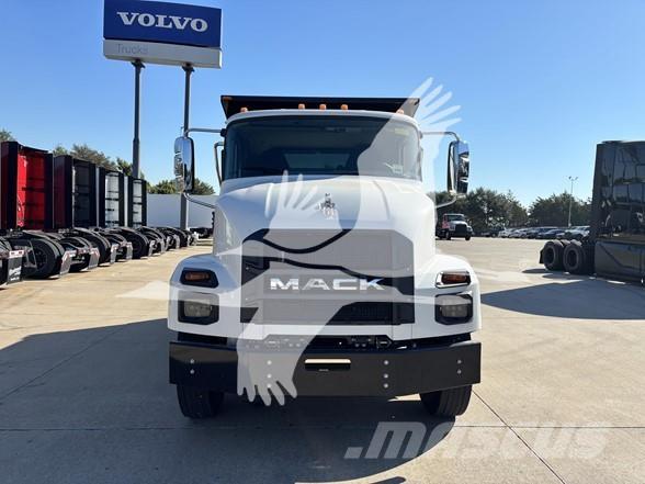 Mack MD7 Sklápěče