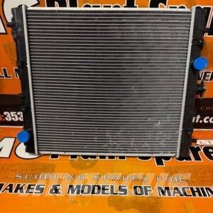Hitachi ZX 70 Radiátory