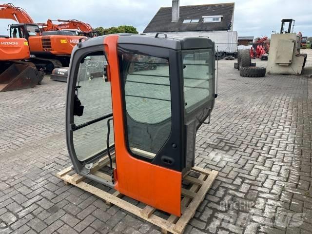 Hitachi ZX 70 Pásová rýpadla