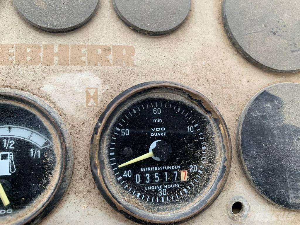Liebherr LR 621B Pásové nakladače