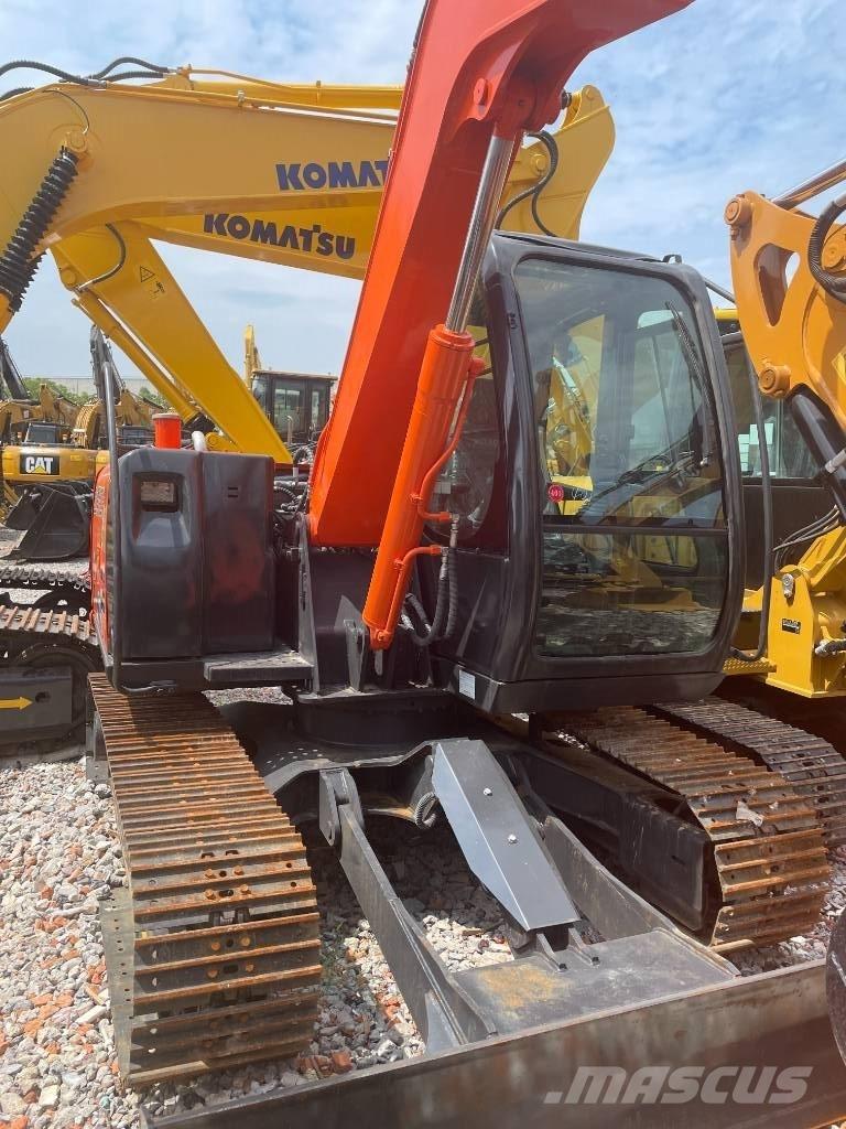 Hitachi ZX 70 Pásová rýpadla