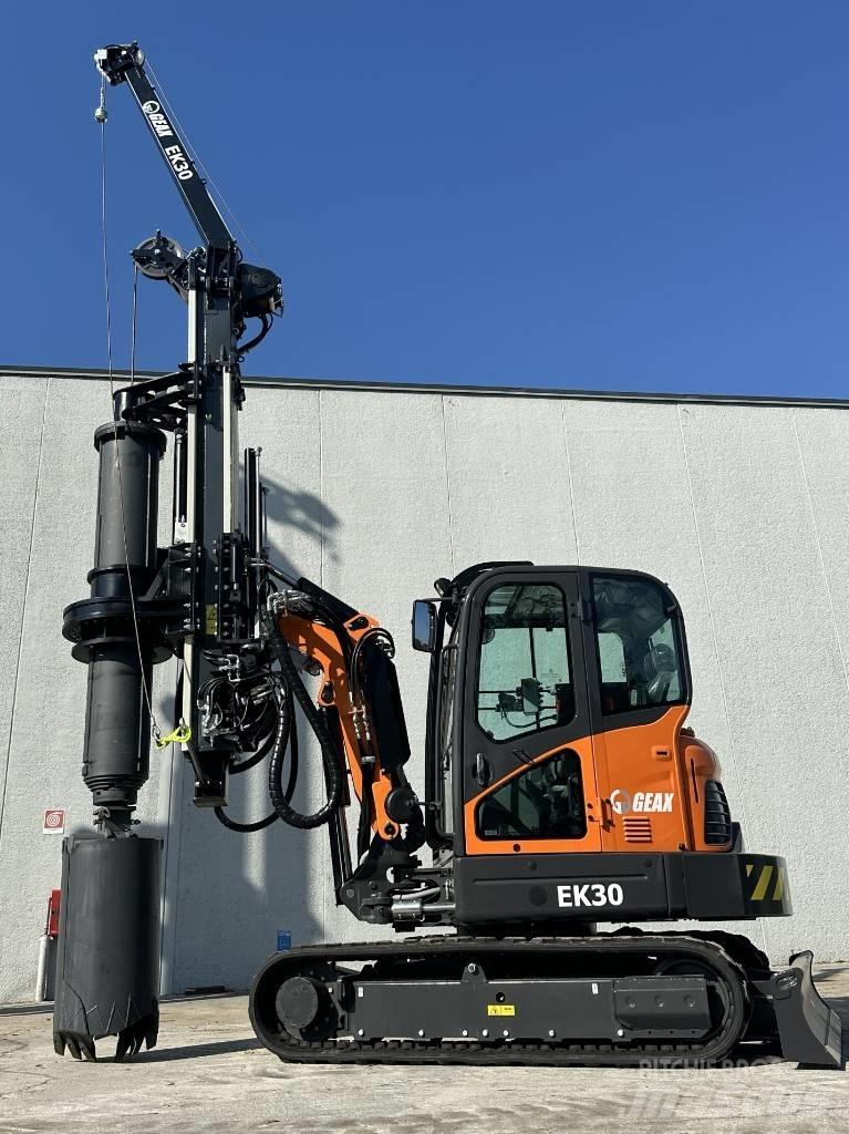 GEAX EK30 Pilířové jeřáby