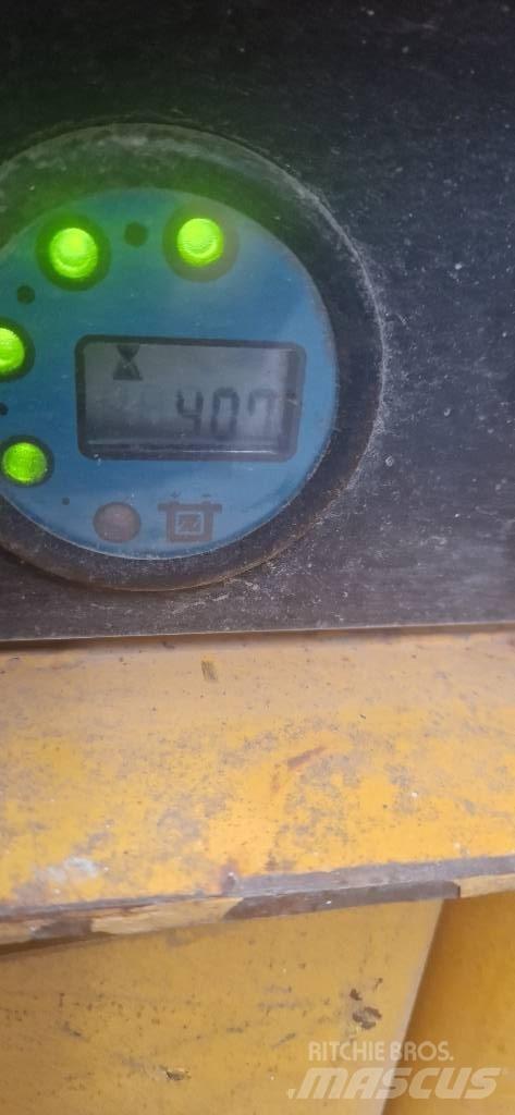 Haulotte Compact 8 Nůžková zvedací plošina
