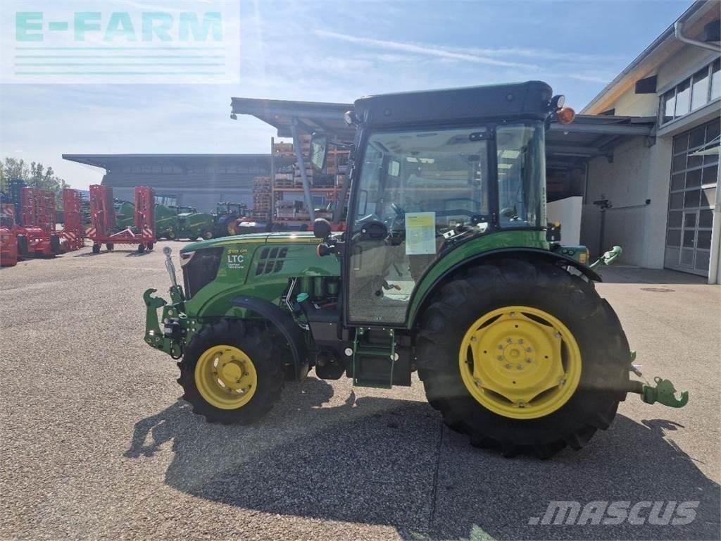 John Deere 5105GN Traktory