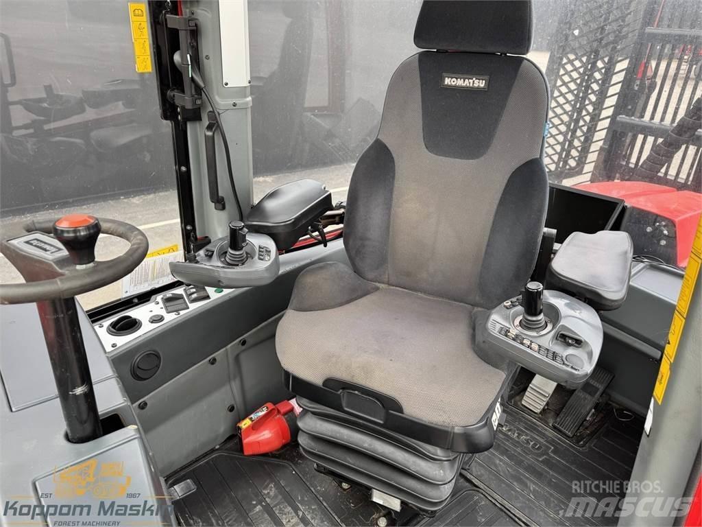 Komatsu 875 Vyvážecí traktory