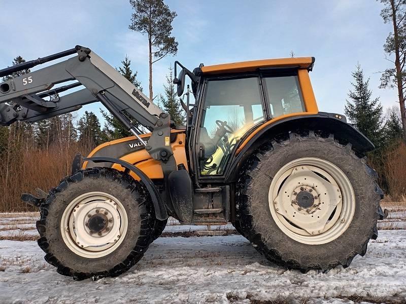 Valtra N 141 Hitech Traktory