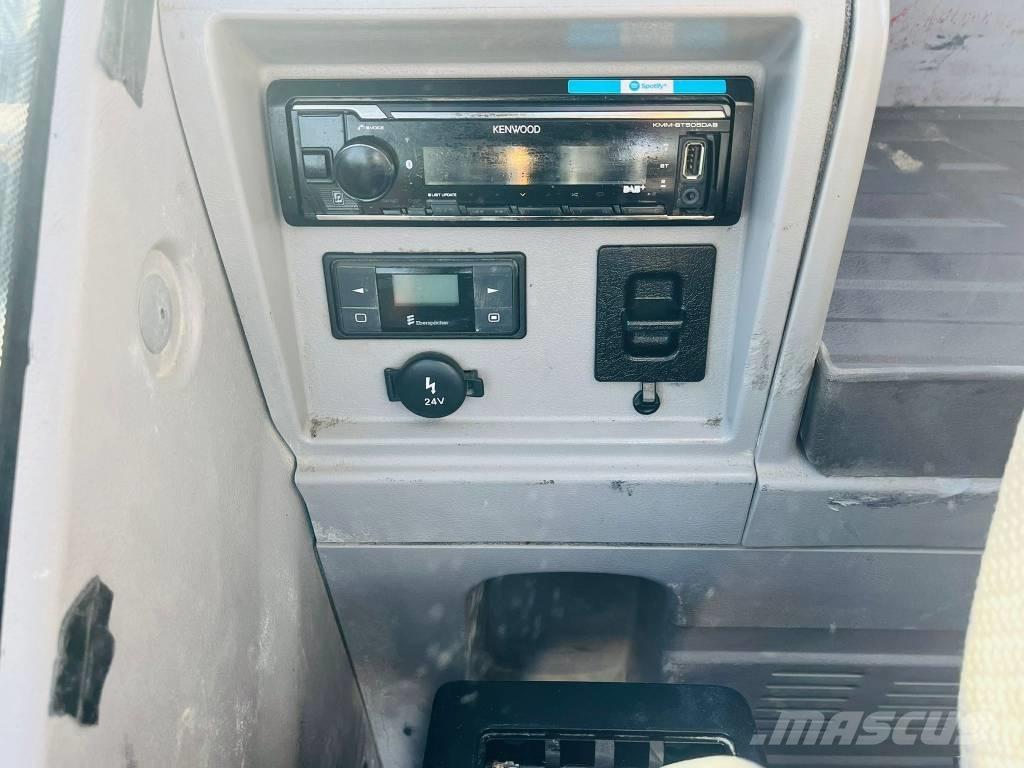 Volvo EC 250 EL Pásová rýpadla