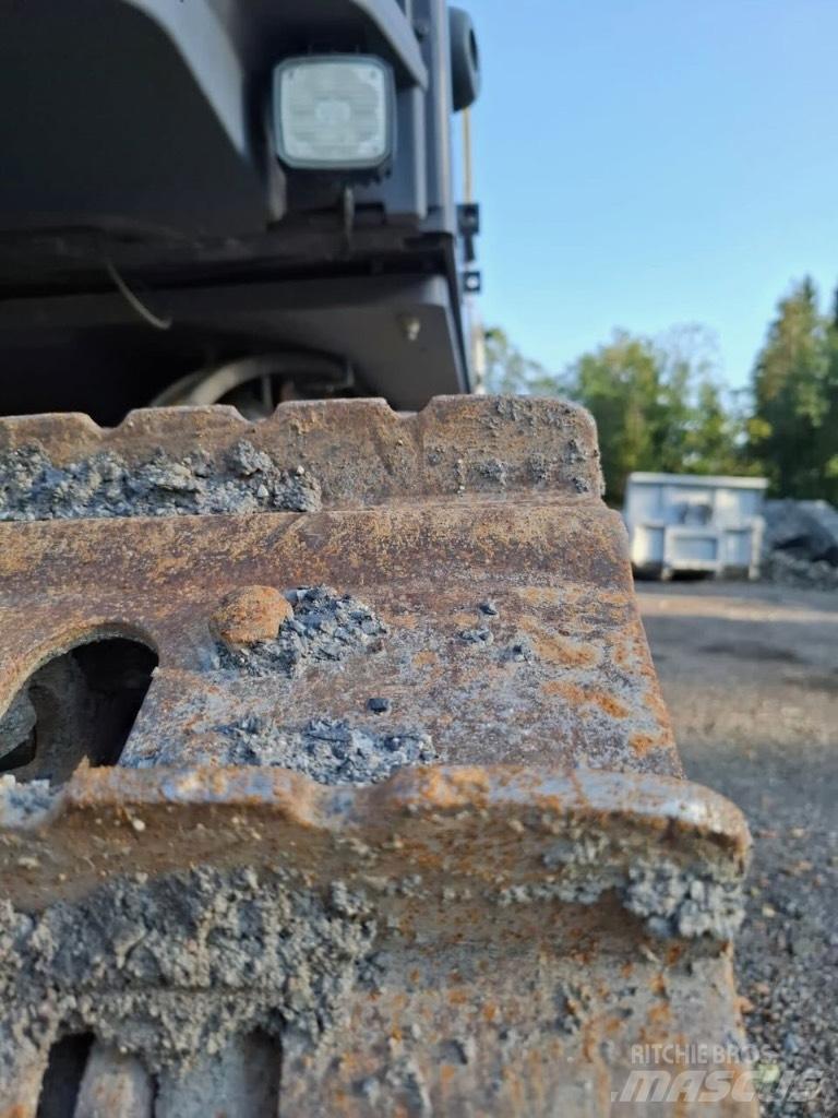 Epiroc Smartroc T35 Povrchové vrtací stroje