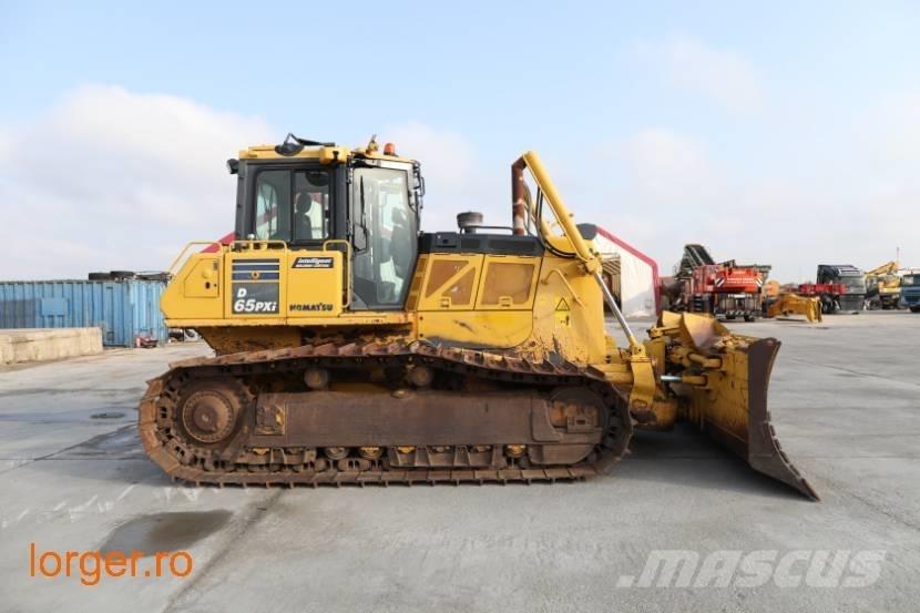 Komatsu D 65 PX-18 Pásové dozery