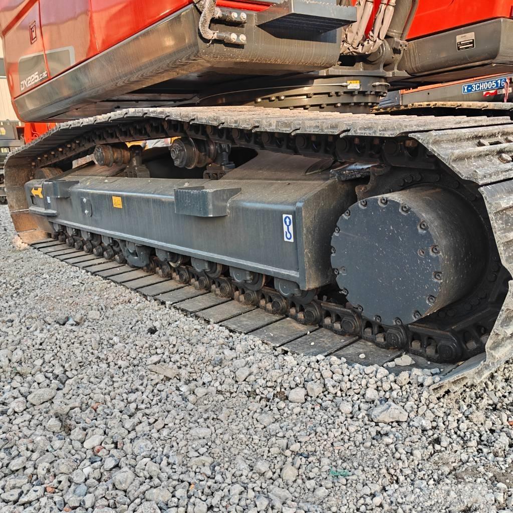 Doosan DX225LC-9C Pásová rýpadla