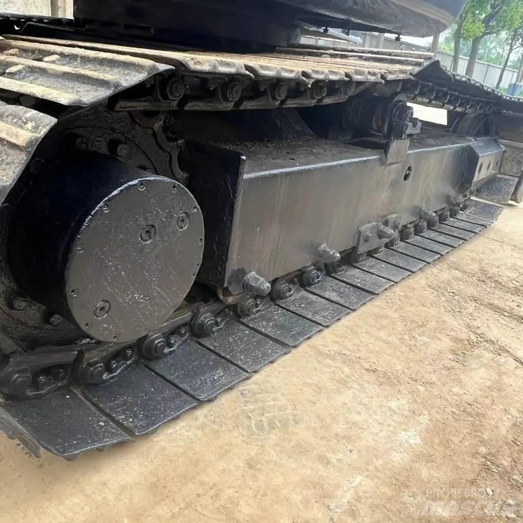 Doosan DX60 Pásová rýpadla