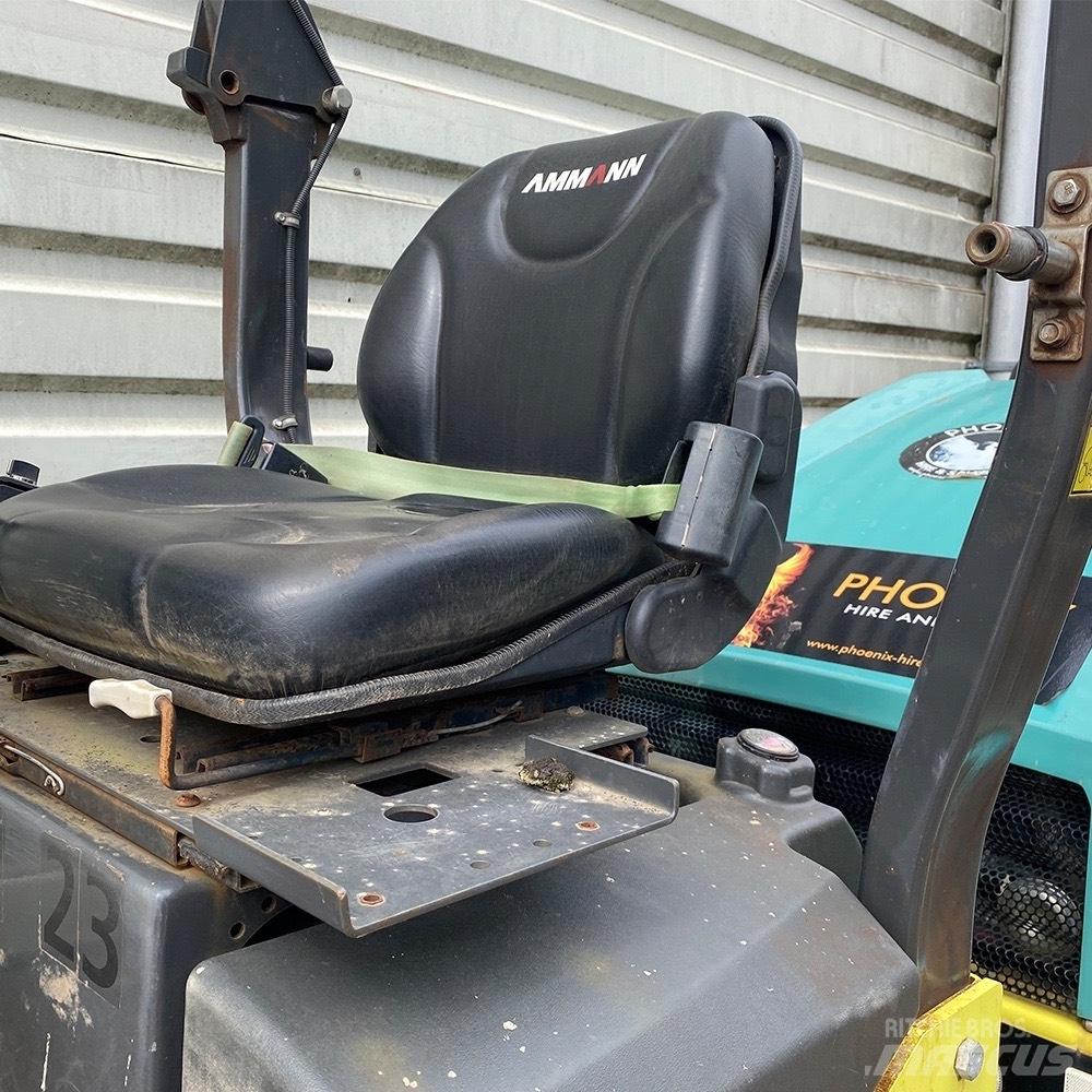 Ammann ARX 26-2 Tandemové válce