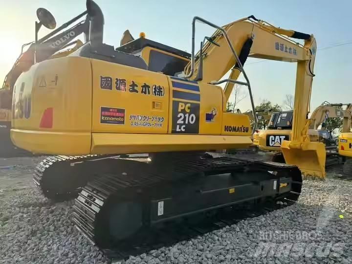 Komatsu PC 210 LC Pásová rýpadla