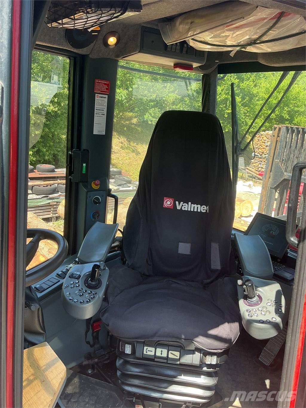 Komatsu 840 TX Vyvážecí traktory