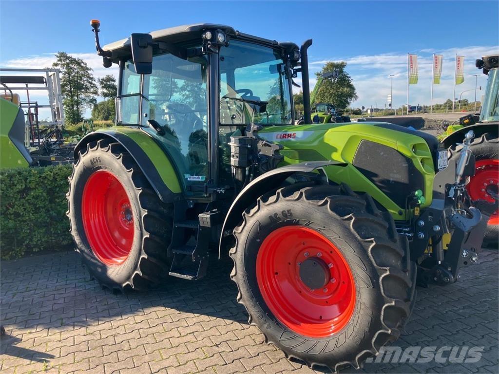 CLAAS Axos 3.120 Traktory