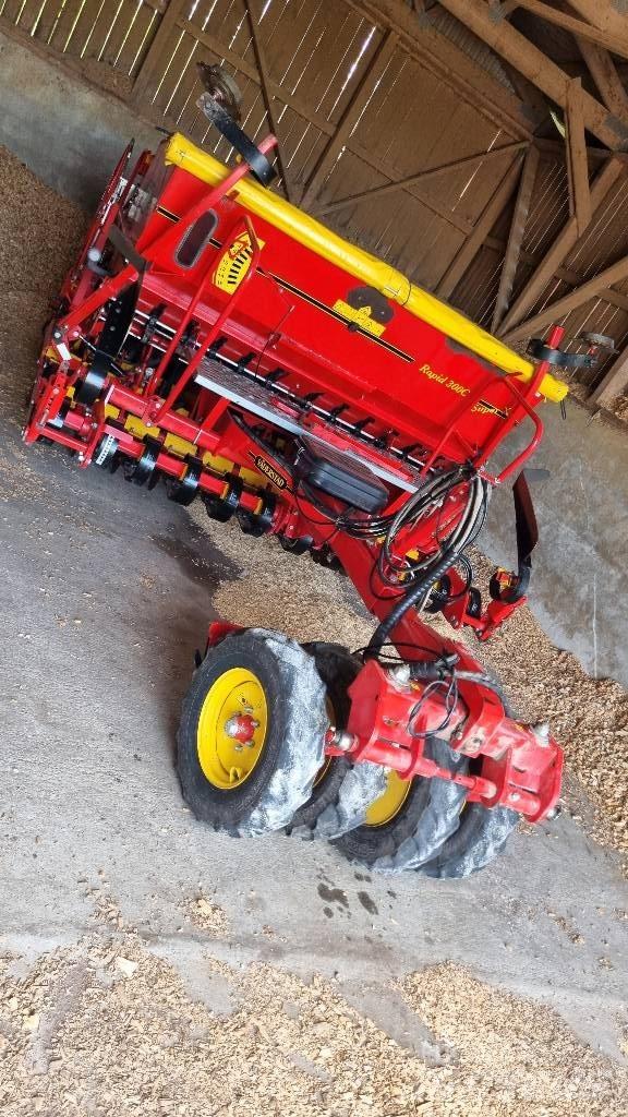 Väderstad Rapid 300C Kombinované secí stroje