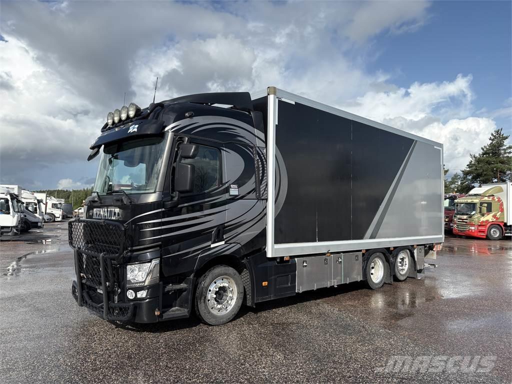 Renault T460 6x2 Skříňová nástavba