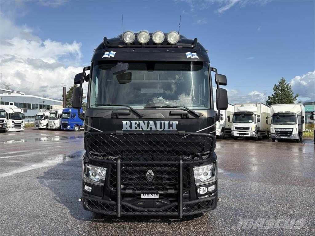 Renault T460 6x2 Skříňová nástavba