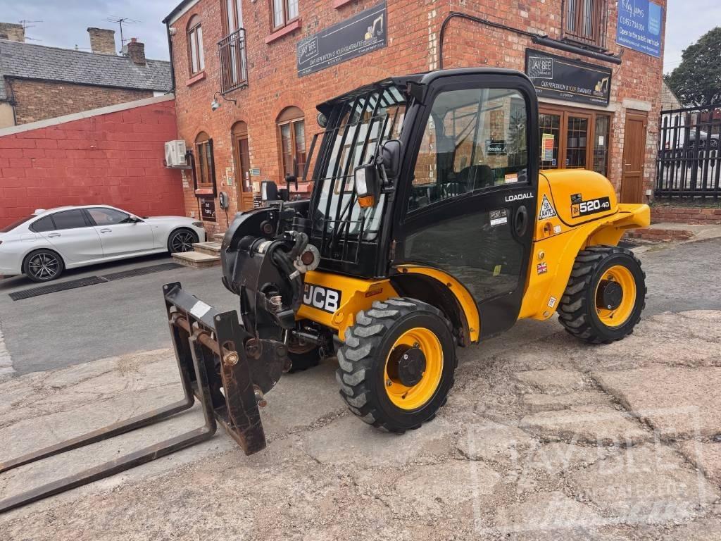 JCB 520-40 Teleskopické manipulátory