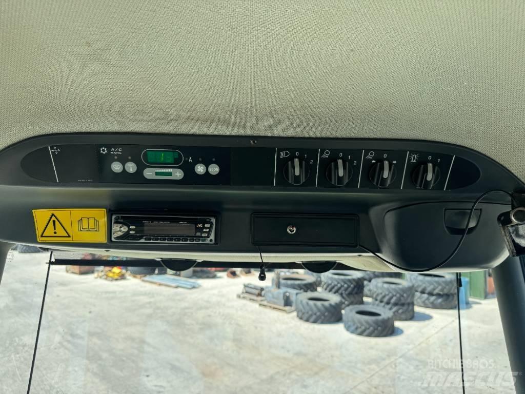 CLAAS Jaguar 830 Samojízdné sekačky