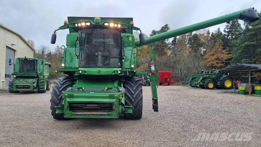 John Deere T 670 i Sklízecí mlátičky