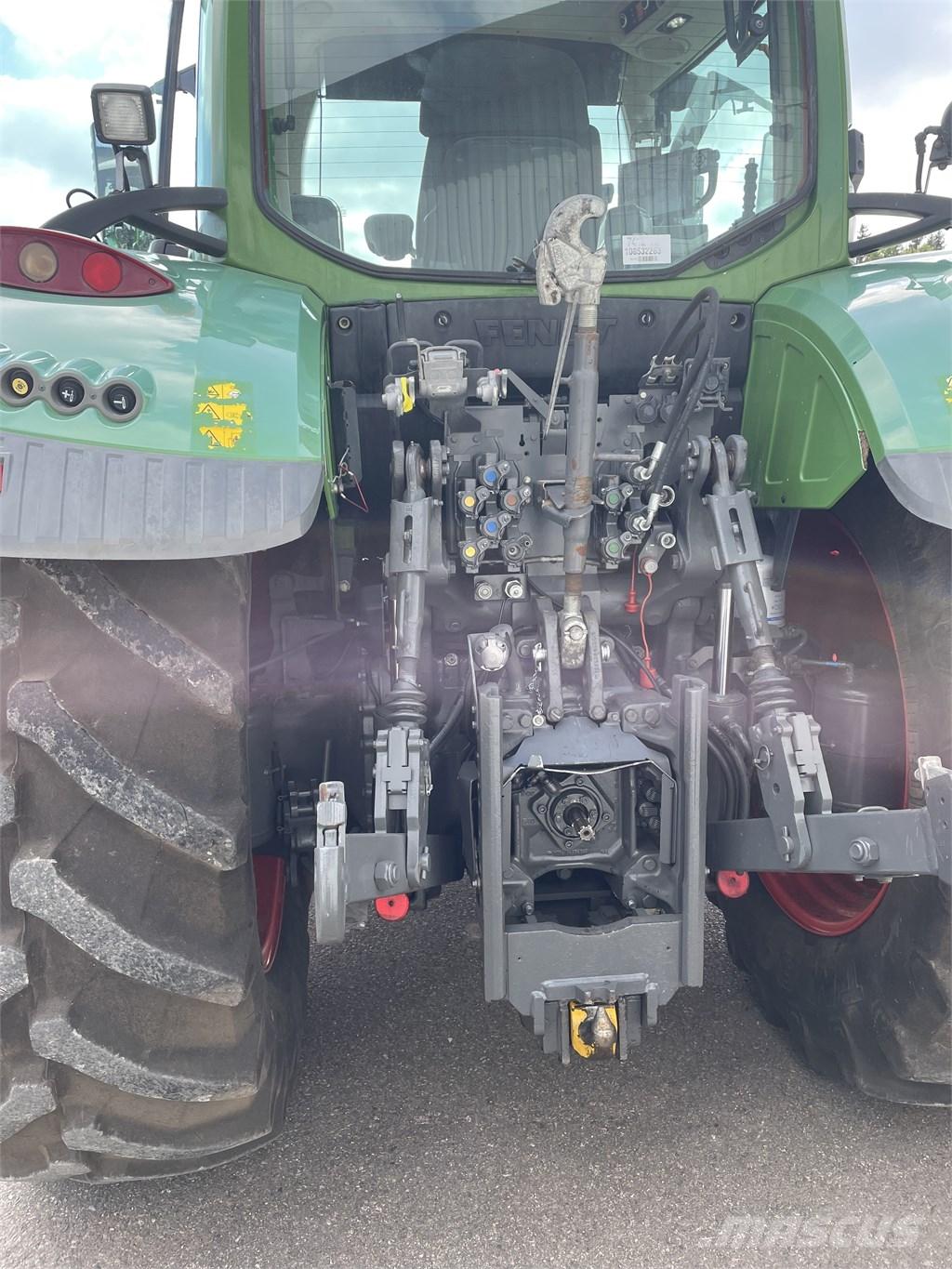 Fendt 720 Profi Plus Traktory