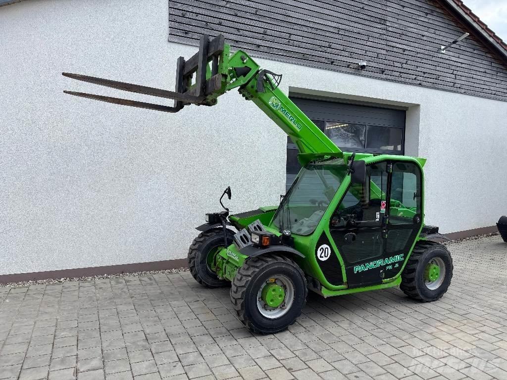 Merlo P 25.6 Teleskopické manipulátory