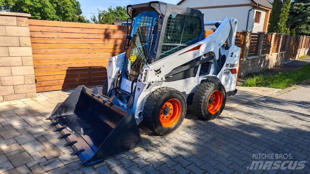 Bobcat S 530 Smykem řízené nakladače
