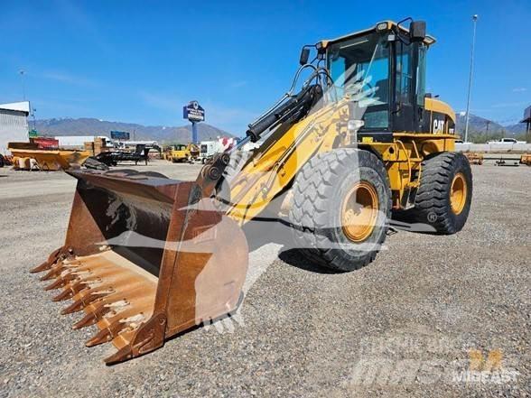 CAT 930G Kolové nakladače