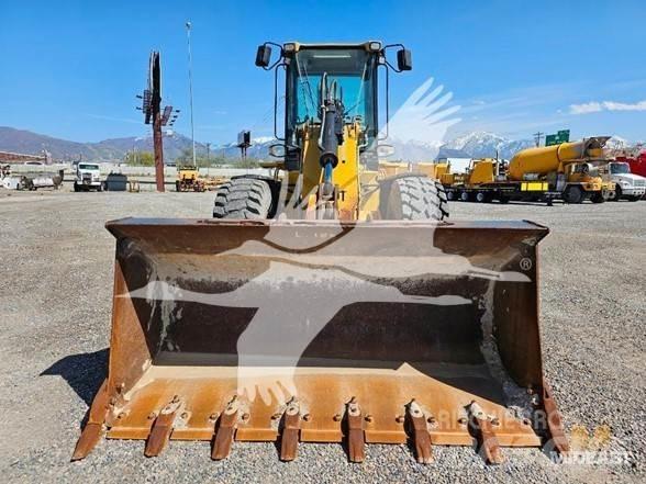 CAT 930G Kolové nakladače