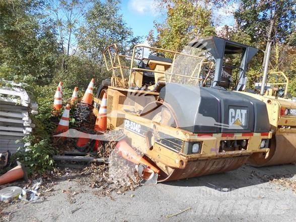 CAT CB-534C Tahačové válce
