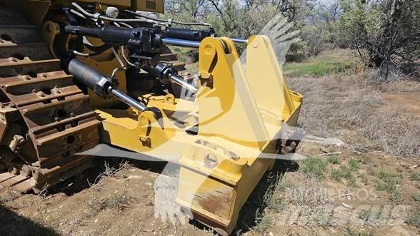 CAT D9T Pásové dozery