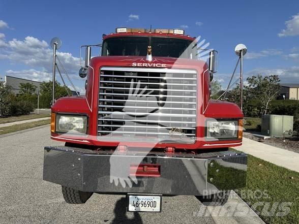 Mack CL753 Tahače