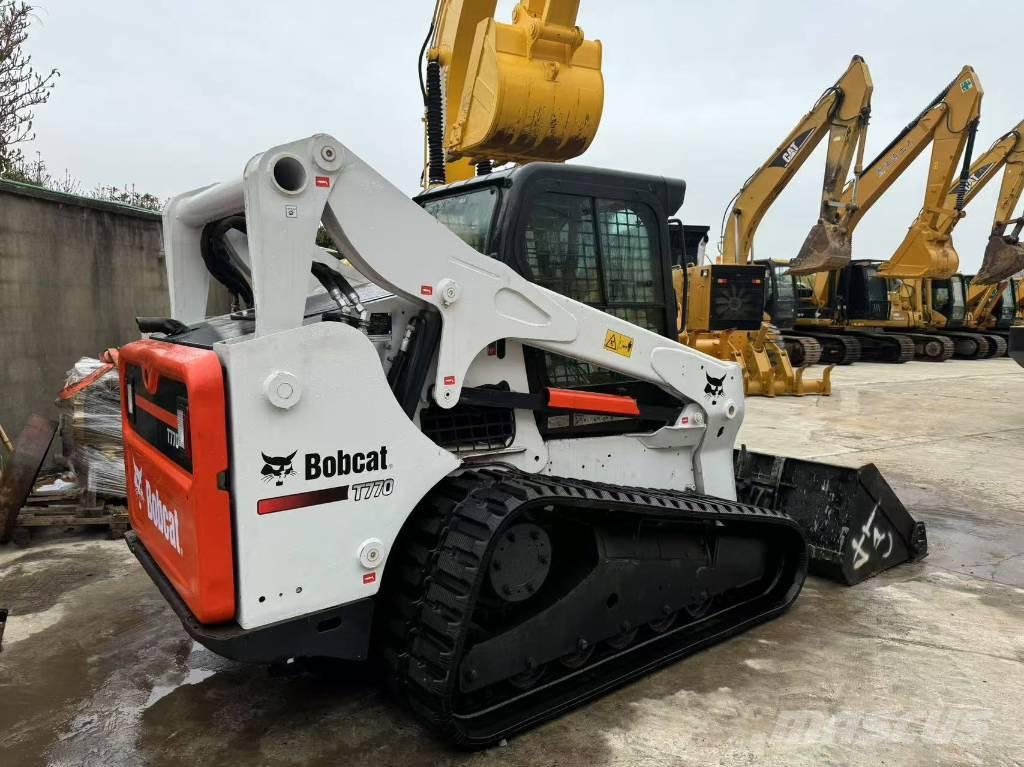 Bobcat T 770 Smykem řízené nakladače