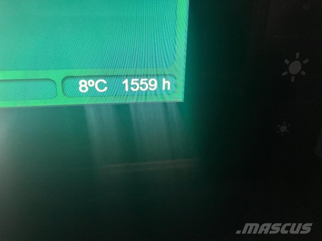 John Deere 1210G Vyvážecí traktory