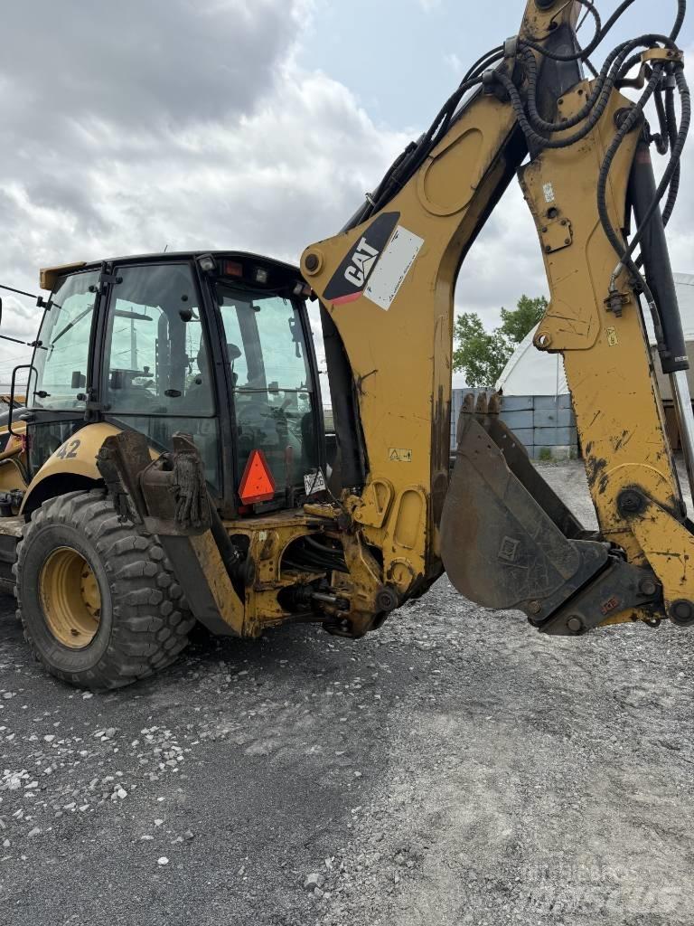 CAT 450 F Rýpadlo-nakladače