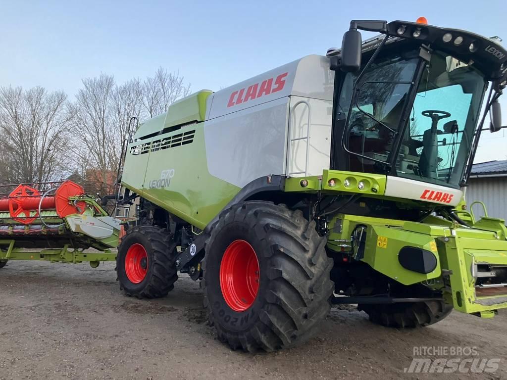 CLAAS Lexion 670 Sklízecí mlátičky