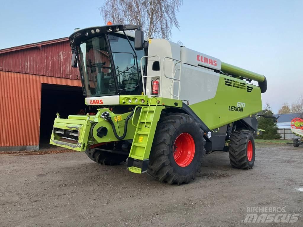 CLAAS Lexion 670 Sklízecí mlátičky