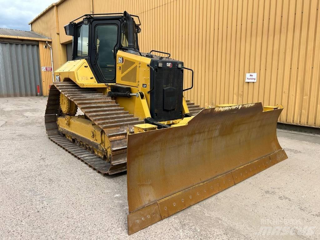 CAT D 5 LGP Pásové dozery