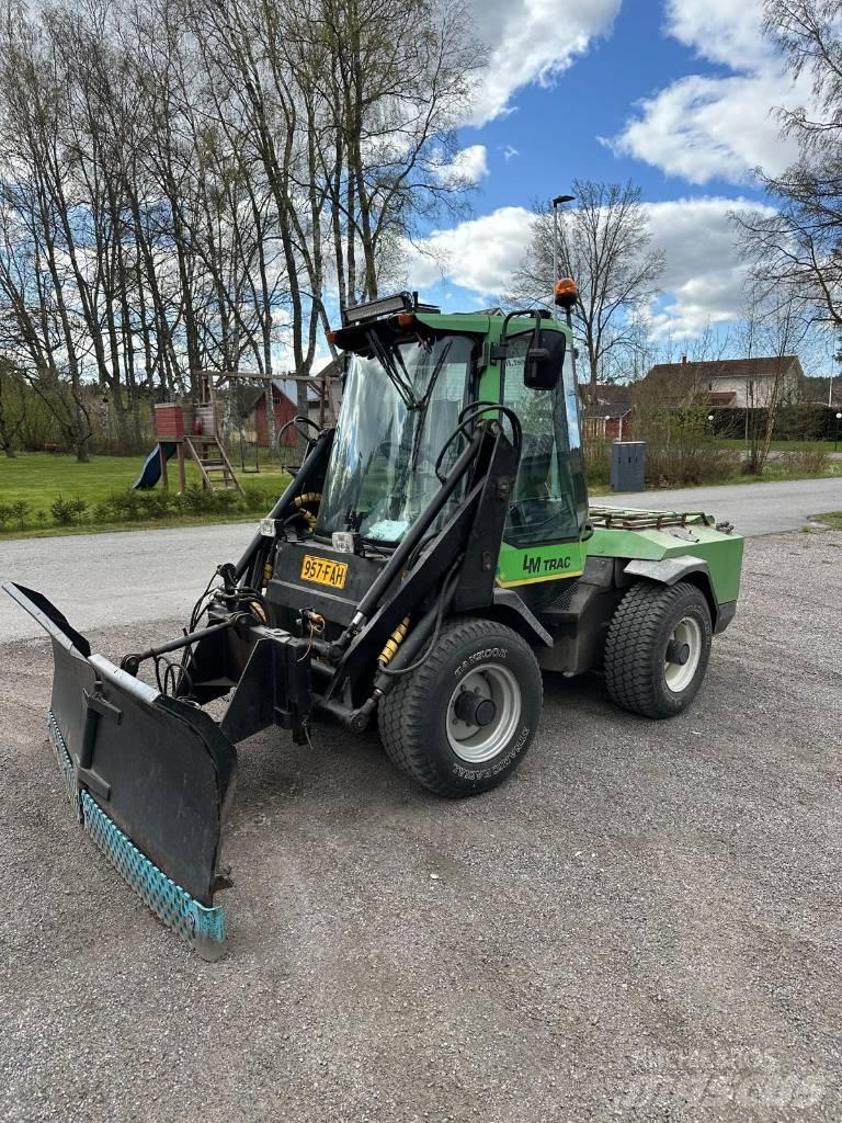LM Trac 485 Kompaktní traktory