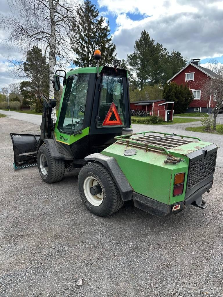 LM Trac 485 Kompaktní traktory
